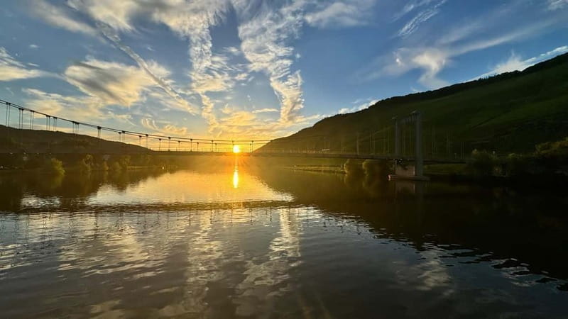 Bernkastel: 1-hour panoramic boat tour Lieser, Mülheim and back - Arriving at the Starting Point: The Red Pier Above the Road Bridge