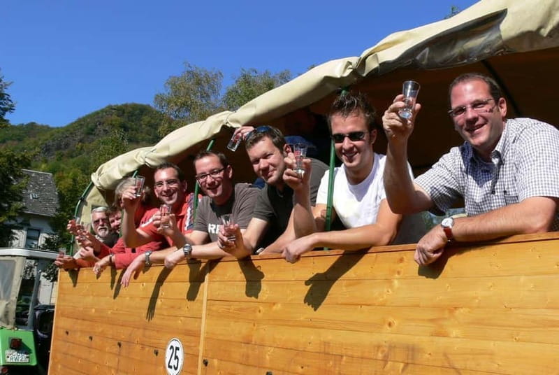 Bernkastel: Boat and covered wagon ride from/to Bernkastel-Kues - Return Boat Trip & Final Relaxation