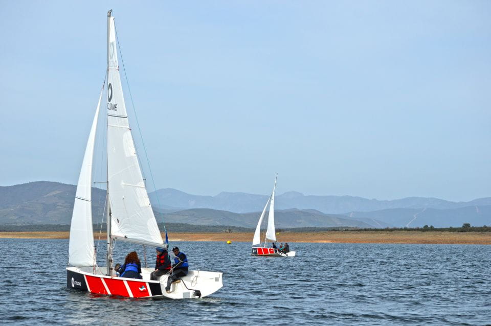Berrocalejo: Sailing Class in Natural Park - Instruction and Support