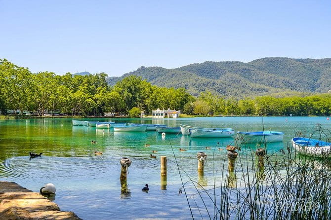 Besalú, Banyoles Lake & Volcanic Castellfollit from Girona - Tranquil Moments at Banyoles Lake