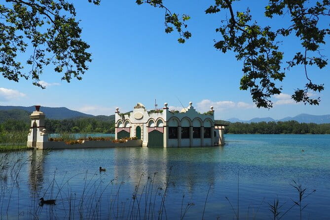 Besalú, Banyoles Lake & Volcanic Castellfollit from Girona - FAQ