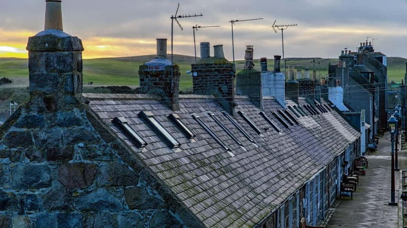 Best of Aberdeen: Private Walking Tour with a Local - The Personal Touch: Guides like Zayn