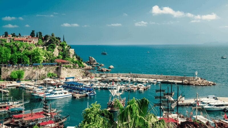 Best of Antalya: Private Walking Tour with Local - Entering Kaleiçi: The Heart of Antalya
