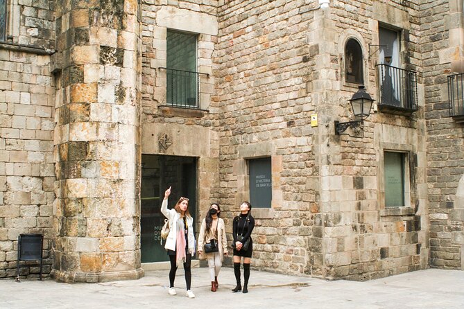 Best of Barcelona: Sagrada Familia, Park Guell, Montjuic & Gothic - Sagrada Familia