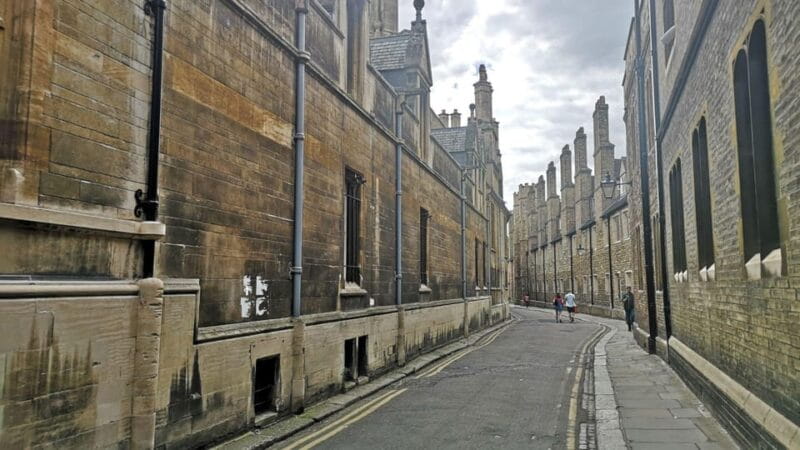 Best of Cambridge: Private Walking Tour with a Local - Price and Logistics: What to Keep in Mind