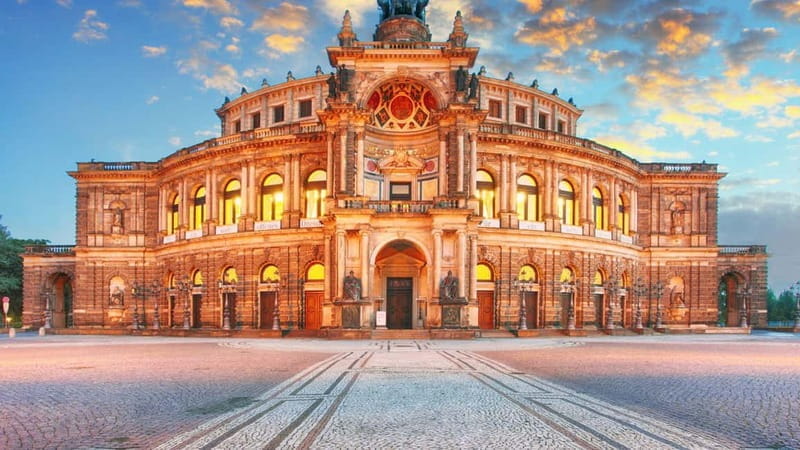 Best of Dresden: Private Walking Tour with a Local - What to Expect on the Tour