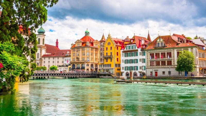 Best of Lucerne: Private Walking Tour with a Local - Crossing the Chapel Bridge and Lake Views