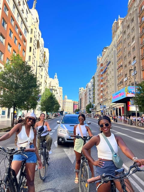 Best of Madrid: 3-Hour Guided Bike Tour in Small Groups - Key Points