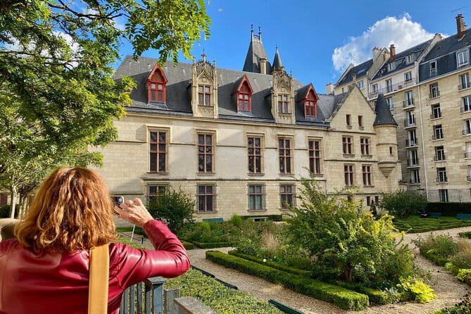 BEST OF ROYAL DAYS & LIFE : 3 audioguided tours - Exploring Paris Through Rewind’s "Best of Royal Days & Life" Audioguide Tours