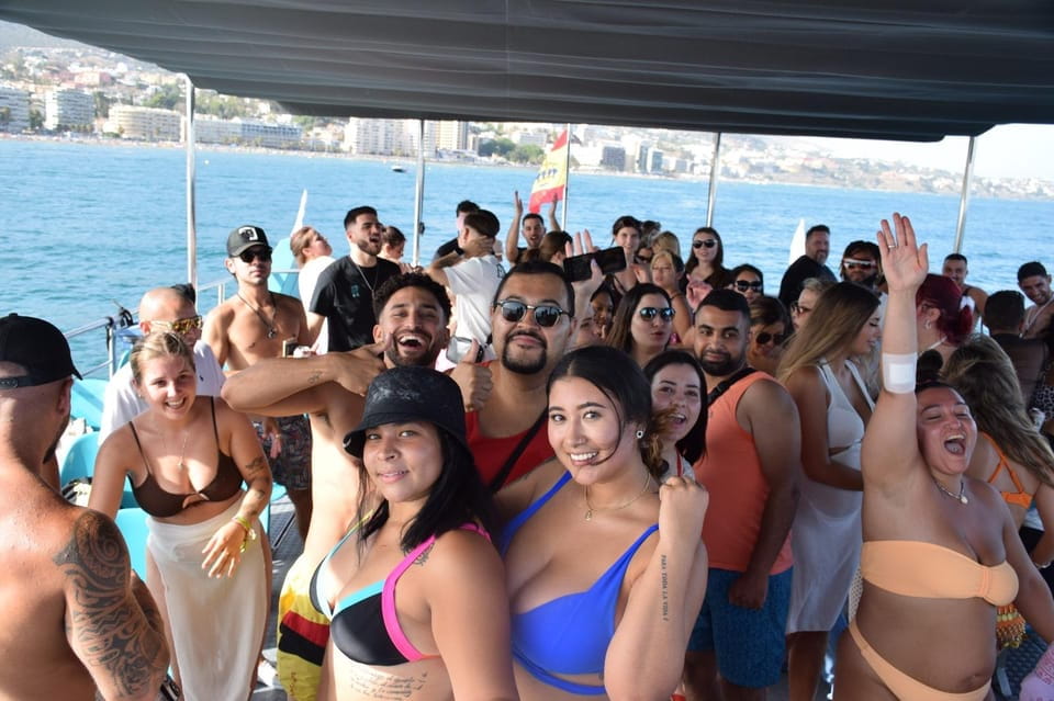 BEST PARTY BOAT IN FUENGIROLA - Key Points