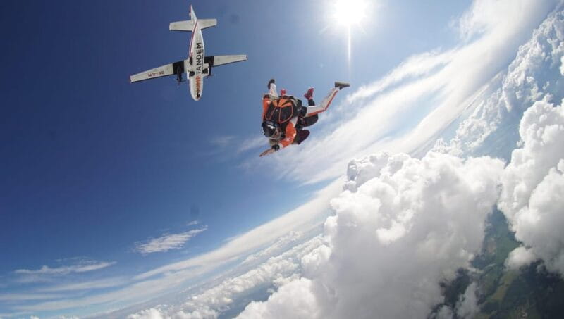 Best skydiving close to Brno and Olomouc - Landing and Celebration