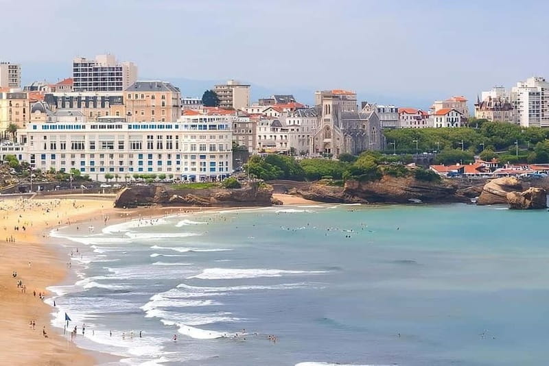 Biarritz: Walking Tour with a true native Basque ! - Discovering Biarritz with a True Native Basque Guide