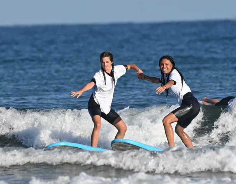 Bidart: Enjoy surfing with experienced and friendly teachers - Key Points / Takeaways
