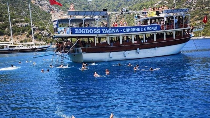 Big Boss Boat Trip Adults Only +16 - Key points / Takeaways