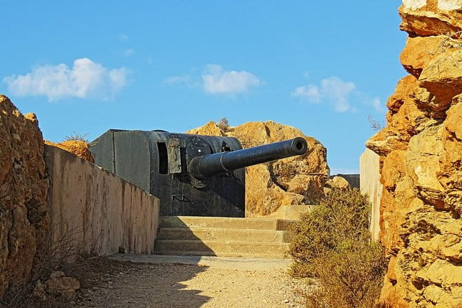 BIG GUNS "Bateria de Castillitos" JEEP WRANGLER (4 Hrs Max 4 PPL) - Exploring the Terrain and History of Castillitos