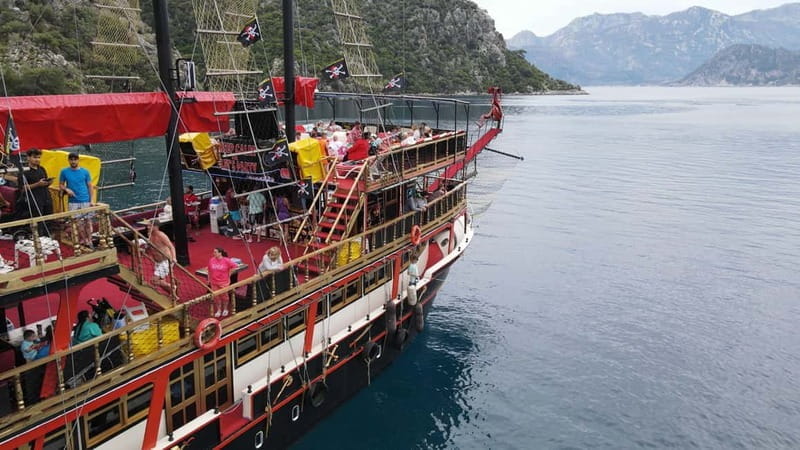 Bigboss Diamond Pirate Boat Trip - An overview of the experience