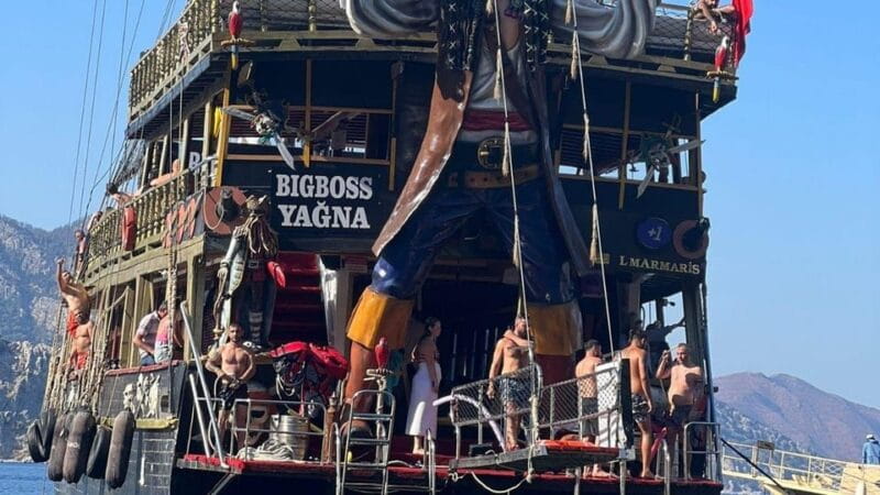 Bigboss Diamond Pirate Boat Trip - Practical details: logistics and value