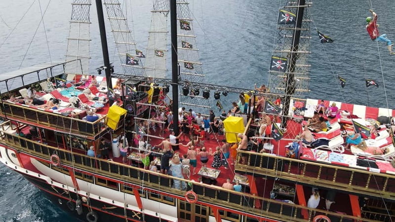 Bigboss Diamond Pirate Boat Trip - Who is this tour best suited for?