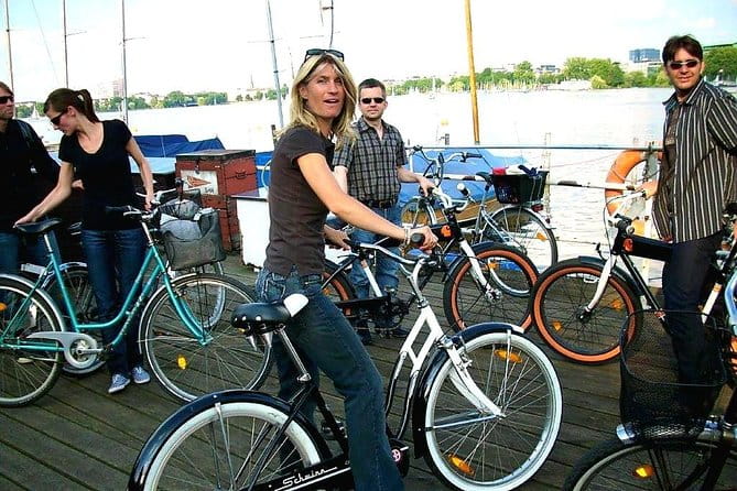 Bike tour through beautiful Hamburg - Outer Alster bike tour (min.4) - In-Depth Review of Hamburg’s Outer Alster Bike Tour