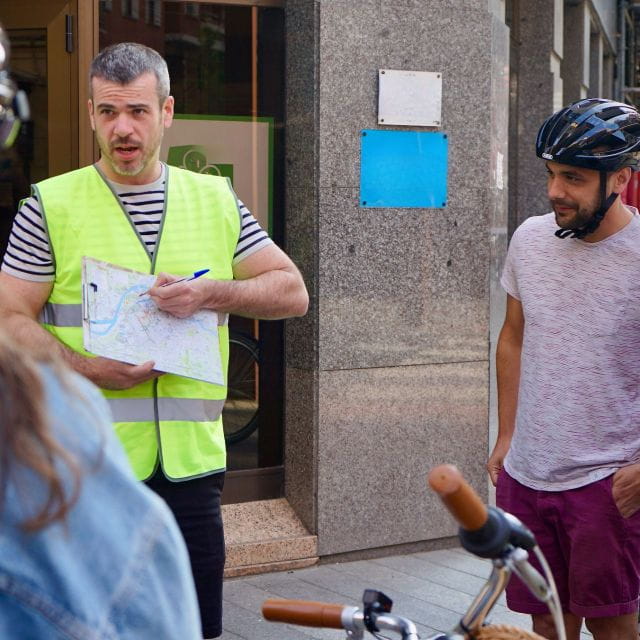Bilbao: City Highlights Guided Bike Tour - Meeting Points