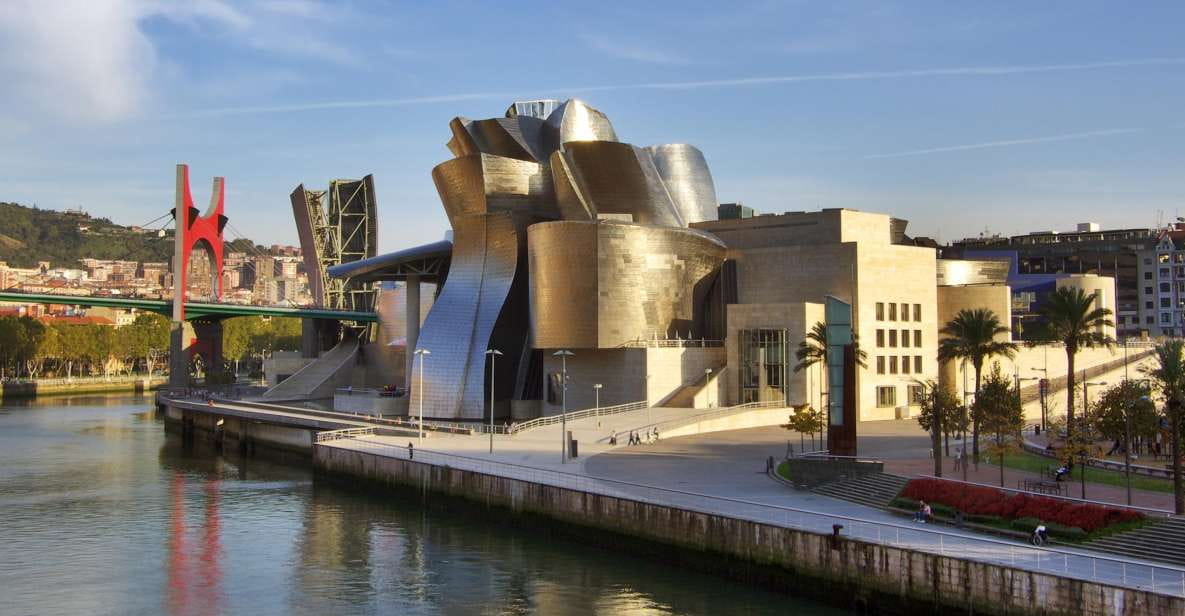 Bilbao: Classic & Modern Guided Walking Tour With Pintxos - Detailed Tour Itinerary