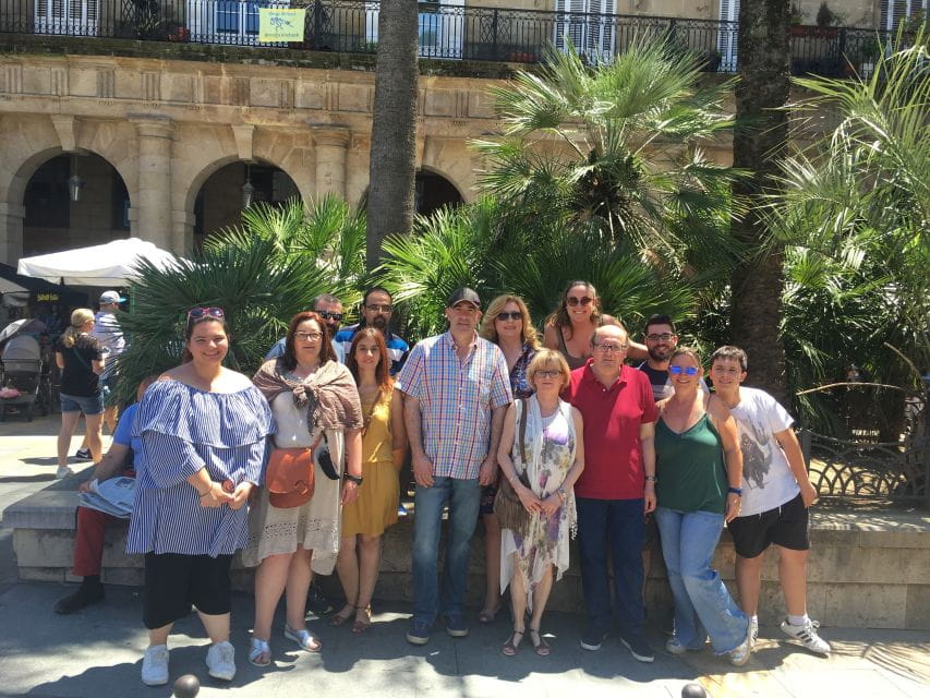 Bilbao: Classic & Modern Guided Walking Tour With Pintxos - Things To Know