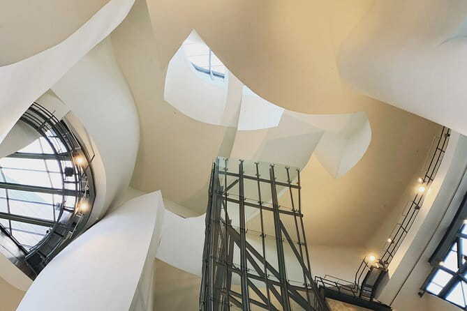 Bilbao Guggenheim Museum Private Tour with Official Tour Guide 100% Personalised - Key Points / Takeaways