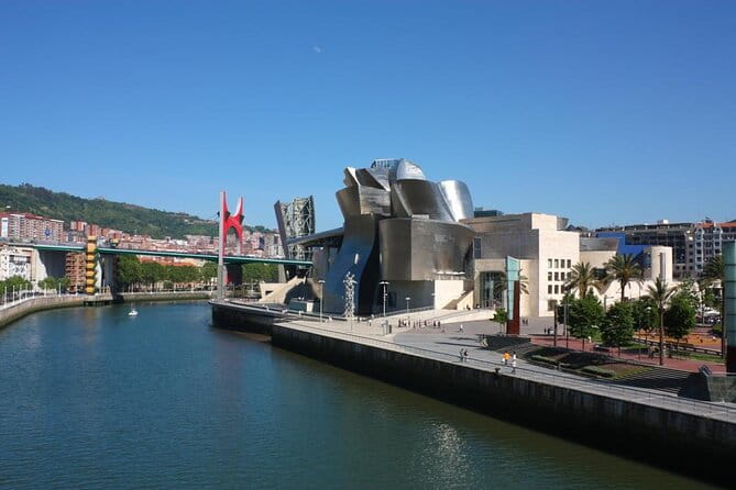 Bilbao & Guggenheim Museum Private Walking Tour with guide - Who This Tour Is Best For