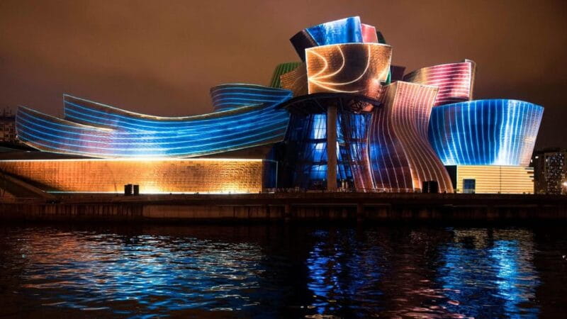 Bilbao: Guggenheim Museum Skip-the-Line Guided Tour & Dinner - Key points / Takeaways