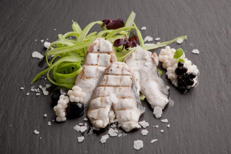 Bilbao: Guggenheim Museum Skip-the-Line Guided Tour & Dinner - Who Will Love This Experience?