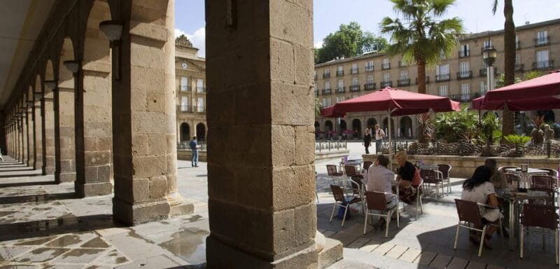 Bilbao old town walking tour - Walking Through Bilbaos Historic Heart