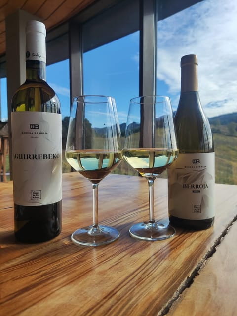 Bilbao: San Sebastián and San Juan De Gaztelugatxe Day Trip - Discovering San Sebastián