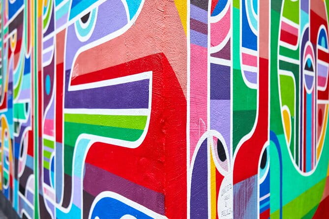 Bilbao Urban and Street Art Walking Tour - The Lively Streets of Bilbo Zaharra