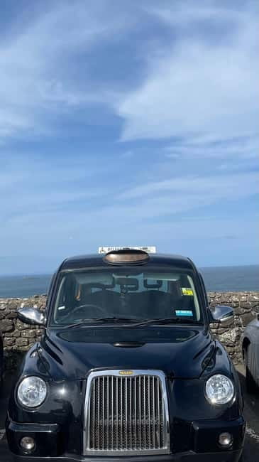 Black Taxi tour of Belfast - Exploring Belfast in a Black Taxi: A Personal and Insightful Journey