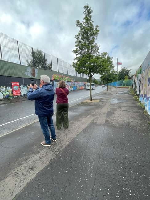 Black Taxi tour of Belfast - FAQs