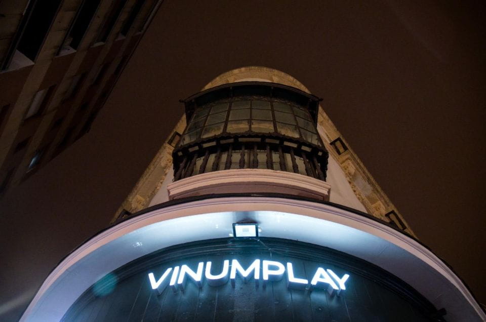 Blind Wine Tasting With Pairing - Experience Highlights and Benefits