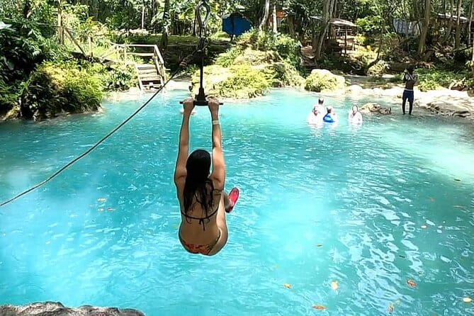 Blue Hole and Dunns River Falls Tour Combo Ocho Rios - Pickup Information