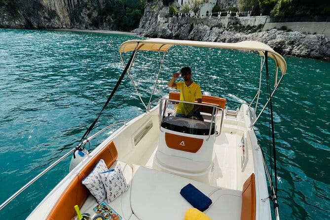 Boat and dinghy rental in Cetara on the Amalfi Coast - Key Points / Takeaways