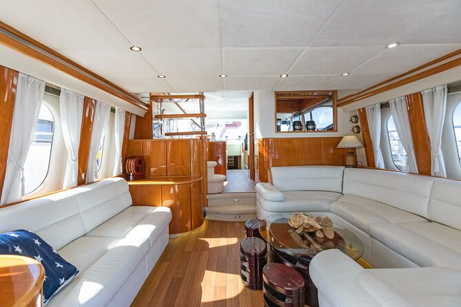 Boat Cruise to Lysefjorden and The Pulpit Rock, Fixed tour price - Exploring Preikestolen: The Iconic Clifftop