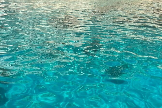 Boat excursion from Marina Piccola Cagliari with aperitif - Key points / Takeaways