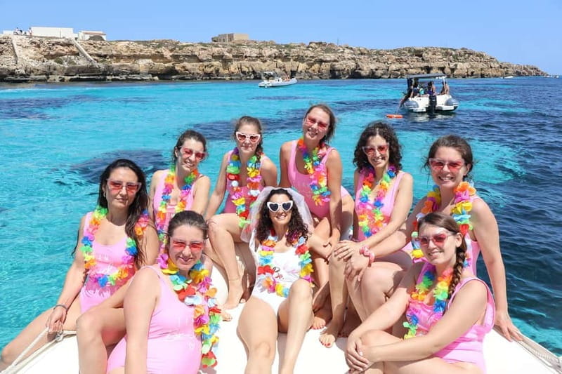 Boat excursion with bachelorette and bachelor party - Discovering the Egadi Islands by Private Boat