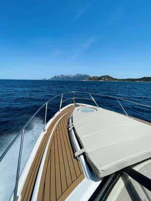 Boat in Olbia: Tavolara, Molara pool, Golfo di Aranci - FAQs