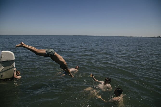 Boat Party - Party on the Tagus River - The Experience in Detail
