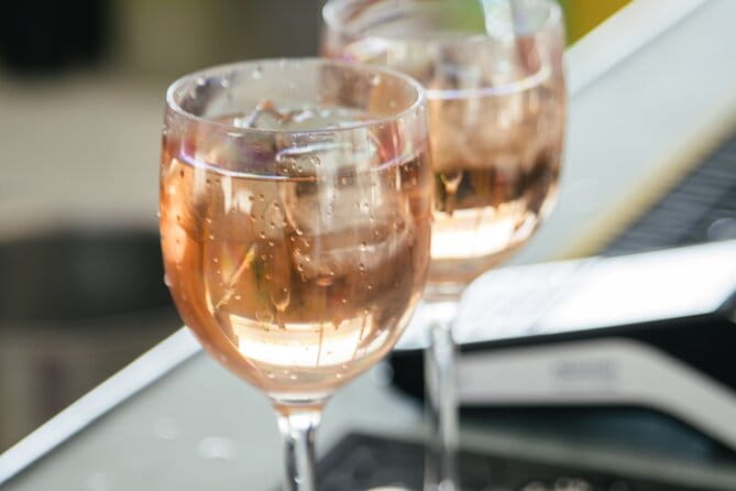 Boat Party - Party on the Tagus River - The Sum Up