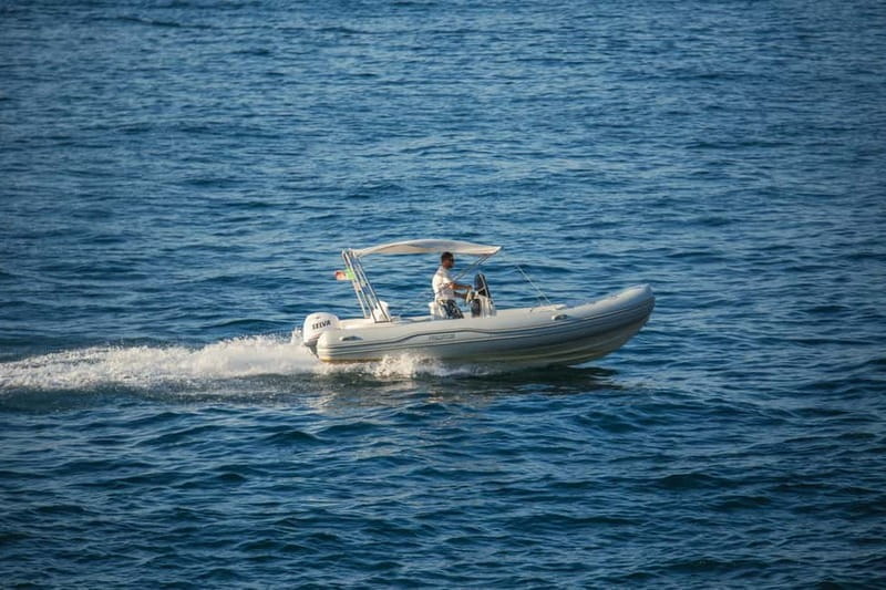 Boat rental from Marina Grande di Sorrento - Why This Is a Great Choice for Your Sorrento Vacation