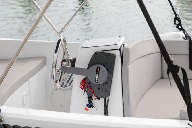 Boat Rental Without License in Benalmádena - Starting Your Adventure: Meeting Point and Logistics