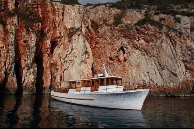 Boat Tour at Delfina Hvar - Meeting Point and Time Details