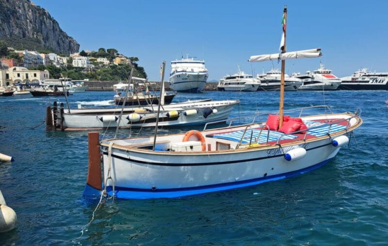 Boat tour of Capri to discover Capri 4 hours - Discovering Capri by Gozzo: A Detailed Review