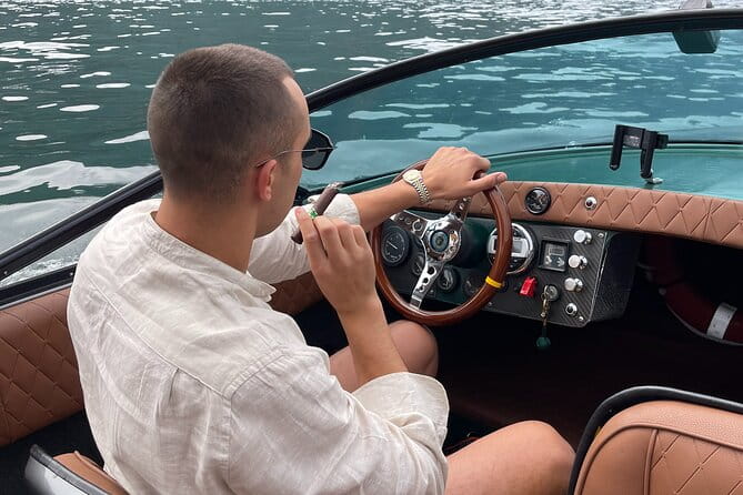 Boat tour on Lake Como - The Experience: A Closer Look at the Lake Como Private Boat Tour