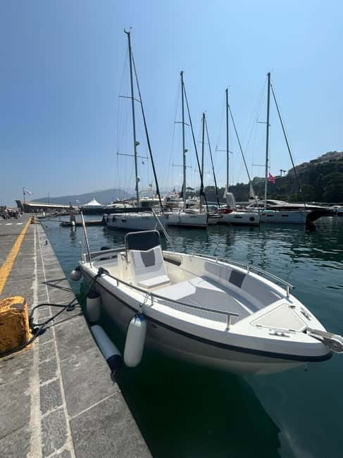 Boat Tour Positano - Capri - Starting Point: Beautiful Positano Marina Grande